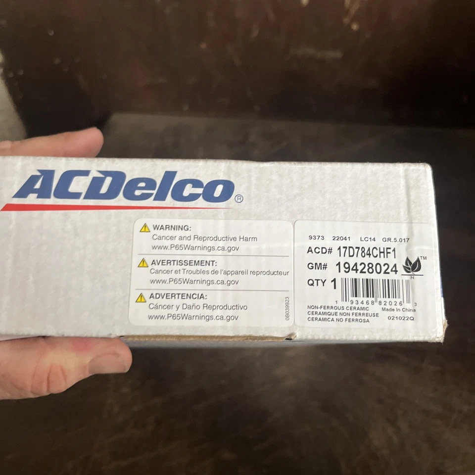 Pastillas de freno de disco originales ACDELCO 17D784CHF1 GM #19428024 Foto 1 de 4