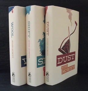 WOOL SHIFT DUST Hugh Howey US SIGNED LTD ED DELUXE Subterranean Press DELUXE - Picture 1 of 10