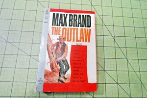 THE OUTLAW BY BY MAX BRAND 1960 VINTAGE POCKET BOOKS PULP WESTERN PB - Foto 1 di 3
