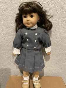 American Girl Samantha Schulpuppe durchbohrte Ohren - Bild 1 von 9