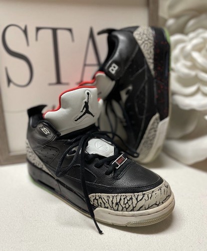 Nike Air Jordan Son of Mars Low Black University rosso grigio nebbia BG 2015 taglia 5 5Y