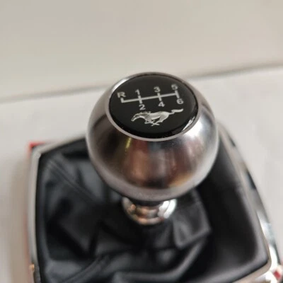 BOLA DE CARRERA DE METAL DE PISTOLA 6SP PERILLA DE CAMBIO PONDERADA PARA FORD MUSTANG S550 GT V8 Foto 1 de 4