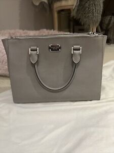 Michael Kors Grey Leather Handbag With Matching Purse