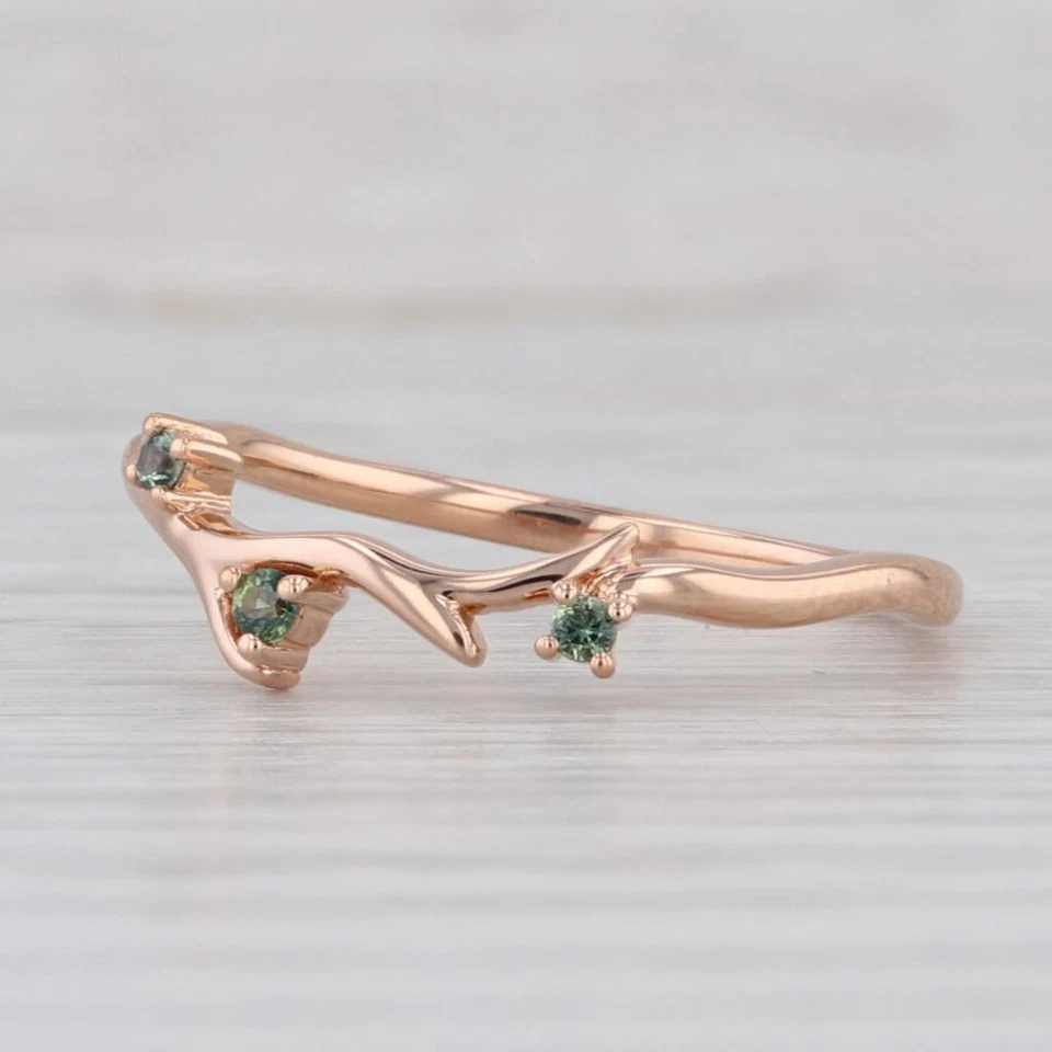 Alianza de boda contorneada apilable con anillo de zafiro verde de oro rosa de 18 quilates talla 6,5 Foto 1 de 4