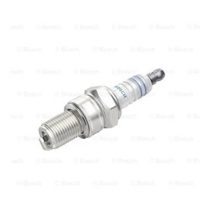 STOCK CLEARANCE SPARK PLUG FOR T2 1.7-2.0AC 71-82 W8CC - Picture 1 of 3