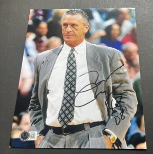 Pat Riley ¡Raro! Foto firmada autografiada de Miami Heat NBA 8x10 Beckett BAS certificado de autenticidad - Imagen 1 de 1