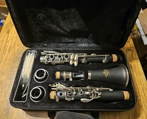 YANASON B Flat 17 Key Clarinet with 2 Barrels, Case, Stand, Strap, Reeds Unused - Picture 1 of 8
