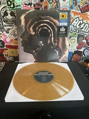 THE ROLLING STONES Hot Rocks 1964-1971 VG++ 2LP GOLD VINYL W/HYPE STICKER - Image 1 of 2