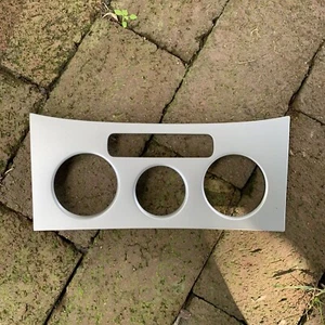2006-2010 Volkswagen Passat B6 Dash Climate Control Trim Surround Panel Cover - Picture 1 of 6