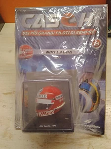 Casco helmet NIKI LAUDA 1977 Ferrari F1 scala 1:5 completo nuovo new + rivista - Foto 1 di 2