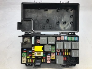 2009 Jeep Liberty Dodge Nitro Integrated Power Module Fuse Box Tipm 04692300AB - Picture 1 of 9