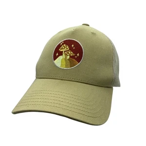 Mushroom Patch Trucker Mütze Beige Mesh Snapback Cap NEU Neu ohne Etikett - Bild 1 von 6