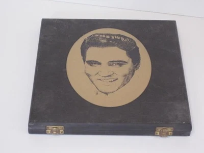 3 CD Holz-Box:  The Essential Elvis Presley Collection  (1991 BMG UK) - Bild 1 von 4