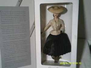 MUÑECA BARBIE CHRISTIAN DIOR PARIS 16013 EDICIÓN COLECCIONISTA 1996 NUEVA EN CAJA 11/2" DE COLECCIÓN - Imagen 1 de 4