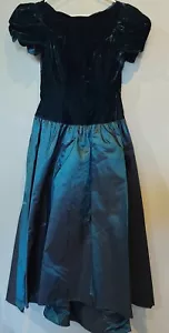 Vestido De Colección Alfred Angelo Terciopelo Verde Azulado Tafetán Cuello Festoneado Hecho en Unión EE. UU. Talla 9 - Imagen 1 de 10