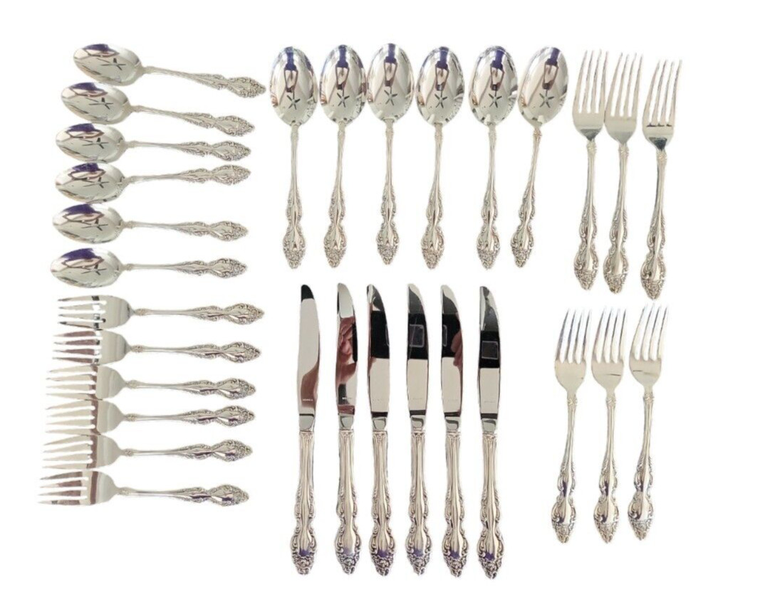 ONEIDA Rose Baroque & Rococo Antique US Silver-Plated ONEIDA Rose Baroque & Rococo Antique US Silver-Plated