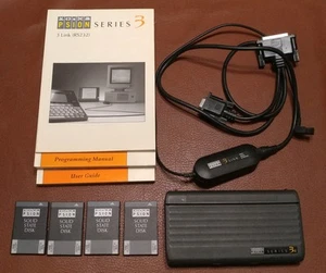 Psion Series 3a Palmtop Handheld Computer 512k 1M SSDs manuals and RS-232 cable - Foto 1 di 7