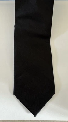 Corbata Carlo Palazzi 100% Seda Hecha a Mano - Negra - Diseño Geométrico - 58"x3.5" Foto 1 de 4