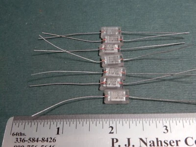 Condensadores de vidrio Corning Glass Works AVX 450pf 5% 500V? NOS Cantidad 7 Foto 1 de 3