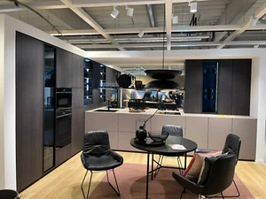 Nolte Neo Ausstellungsküche L26 neo LODGE, 665 Furnier, Eiche geschwärzt - Bild 1 von 20
