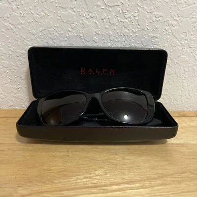 Gafas de sol Ralph Lauren para mujer marco negro con estuche - Imagen 1 de 2