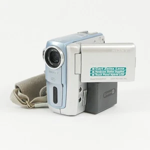 SONY DCR-PC106E MiniDV Tape Digital Video Camera Handycam Complete Working Set! - Picture 1 of 9