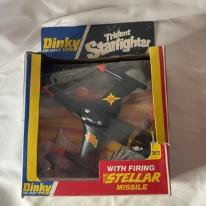 Dinky Toys Space Trident Starfighter Plane #362 Firing Diecast Stellar Missiles - Bild 1 von 9