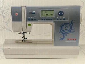 Máquina de coser Singer Quantum Stylist 9980 - Imagen 1 de 3