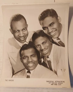 Universal Attractions "The Ravens" 8 x 10 (portrait) Glossy - Picture 1 of 2