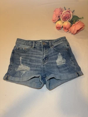 Indigo Rein Juniors Shorts Size 5 Blue Distressed Wash Jean Shorts Pockets - Image 1 of 4