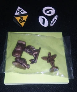 Scene It Disney 2nd Edition Replacement 4 Plastic Tokens Movers Two Dice - Picture 1 of 1