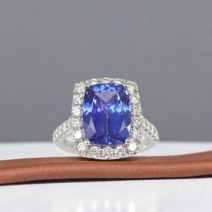 Anillo de compromiso de platino corte cojín 6,16 quilates diamante natural cultivado en laboratorio tanzanita - Imagen 1 de 11