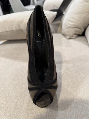 Fendi Suede Pumps Women's Size: 7.5 Vintage - Image 1 of 4