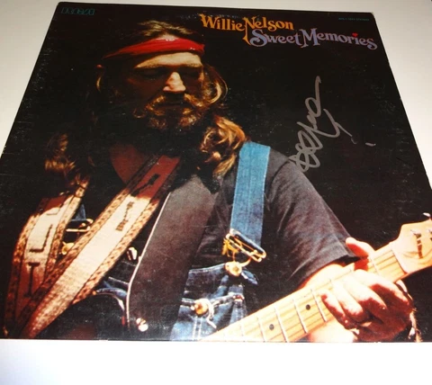 WILLIE NELSON Signed Autographed "Sweet Memories" Album LP PSA/DNA #U80076 Cover