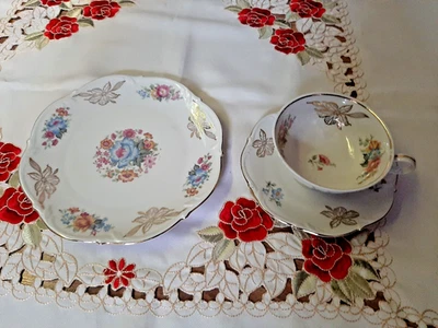 Sammelgedeck Tasse Untertasse Kuchenteller Bareuther Bavaria - Bild 1 von 3