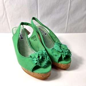American Eagle "Sweet Pea" Slingback shoe Womens Sz 9 Green Flower Cork Wedge - Picture 1 of 11
