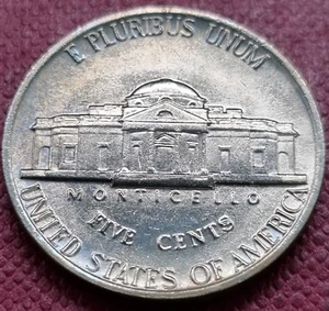 1981 P Jefferson Nickel 5c High Grade BU RAINBOW TONING #79459 - Picture 1 of 2