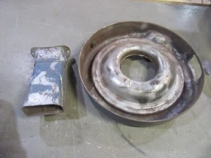 1970s Ford F100 truck 302 engine air cleaner housing lower assembly parts - Picture 1 of 3