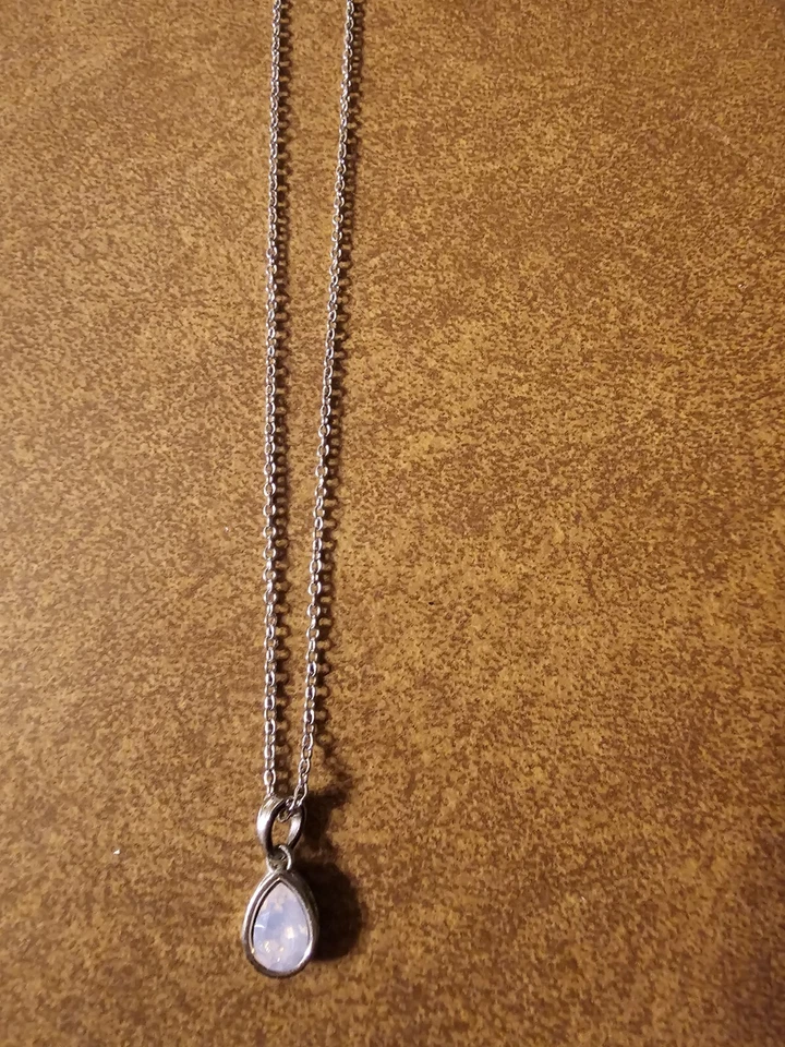 Pingente de opala de cristal swarovski Elements novo em folha  - Imagem 1 de 2