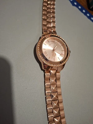 Reloj de pulsera para mujer U. S. Polo Assn oro rosa joyería de moda  Foto 1 de 4