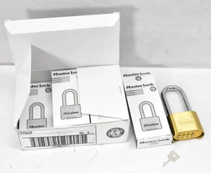 Menge 6 Master Lock 175LH Zahlen-Vorhängeschlösser Messingoptik mit 2-1/4" Schäkeln - Bild 1 von 9