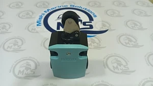 SIEMENS 3SE5 122-0PE01 | Limit Switch - Picture 1 of 13