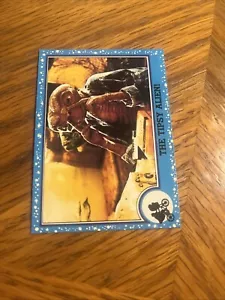 1982 The Tipsy Alien! #32 ET The Extra-Terrestrial Topps Trading Card TC CC - Picture 1 of 3