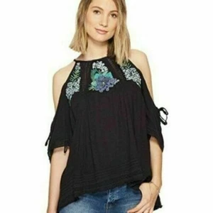 New! Free People OVERSIZED L embroidered navy blue cold shoulder tunic top - Picture 1 of 8