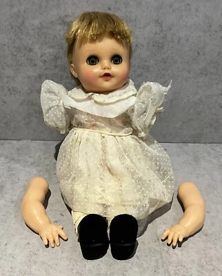 "Muñeca Eegee 10"" ojos dormidos rodillas y caderas móviles rubia de colección" Foto 1 de 4