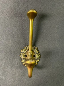 Victorian Leaf Hook - Bild 1 von 2