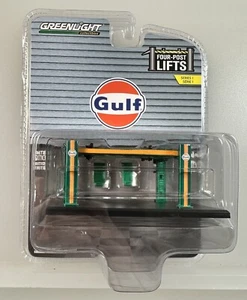 Greenlight Four Post Lifts Gulf Series 1 Gulf Chase - Imagen 1 de 2