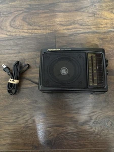 Vintage Soundesign Model No. 2236BLK AM/FM Radio Tuner Portable Boombox TESTED - Picture 1 of 5