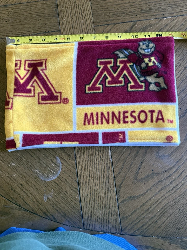 Tube  scarf bandana head face mask neck gaiter Fleece Handmade USA U of Minnesot Foto 1 de 4