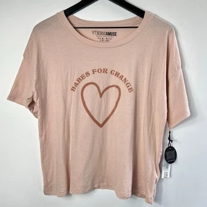 Camiseta Amuse Society Babes For Change Rosa Gráfica Talla M NUEVA - Imagen 1 de 4